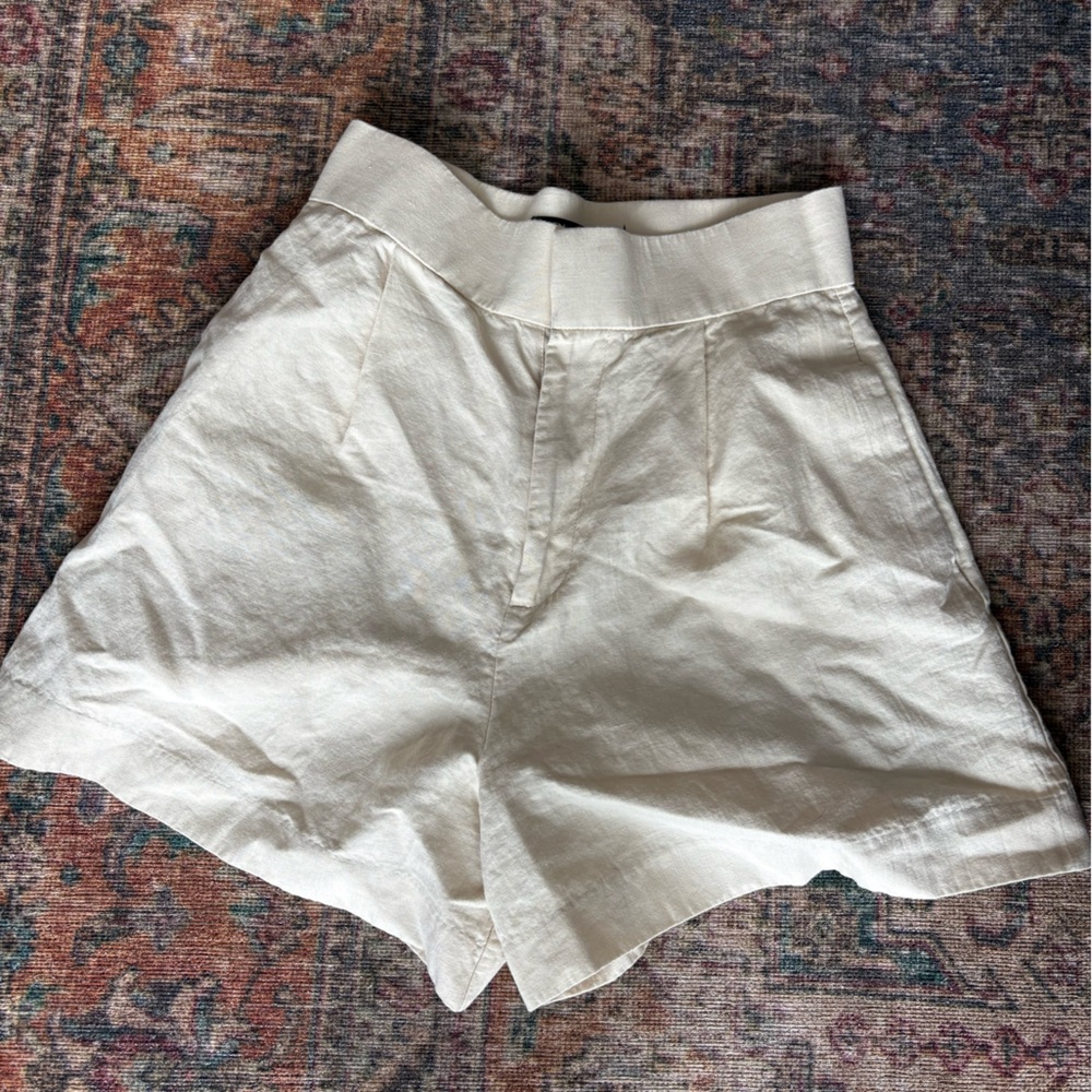 Zara Beige Linen Shorts